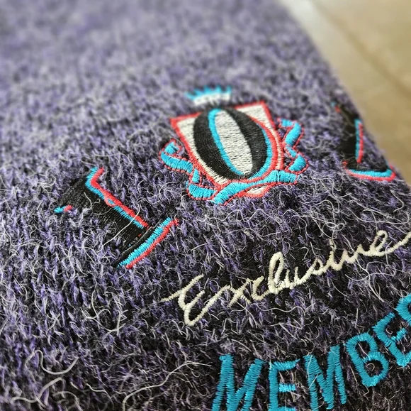 VTG IOU brand sweater - Picture 1 of 8